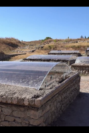 vlcsnap-2025-02-22-00h05m49s398